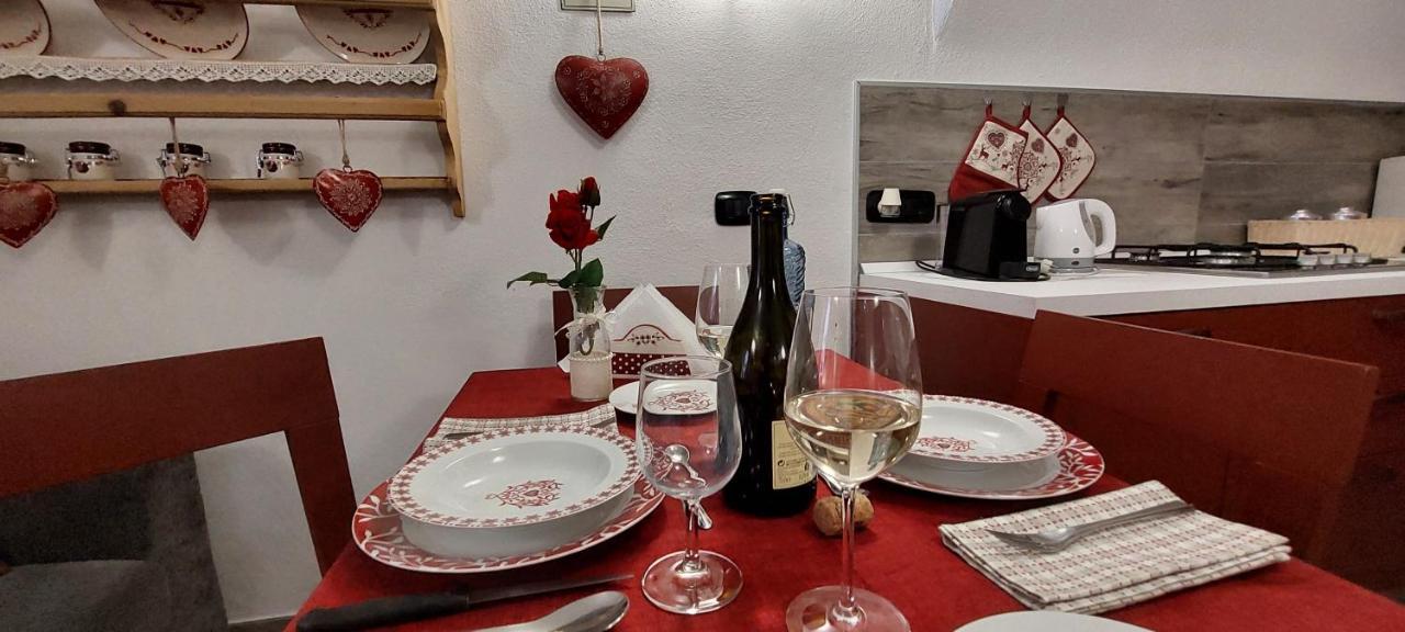 L'antica Canonica Di Casa Bernardi, Wi-fi Posto Auto Pet Friendly Apartment